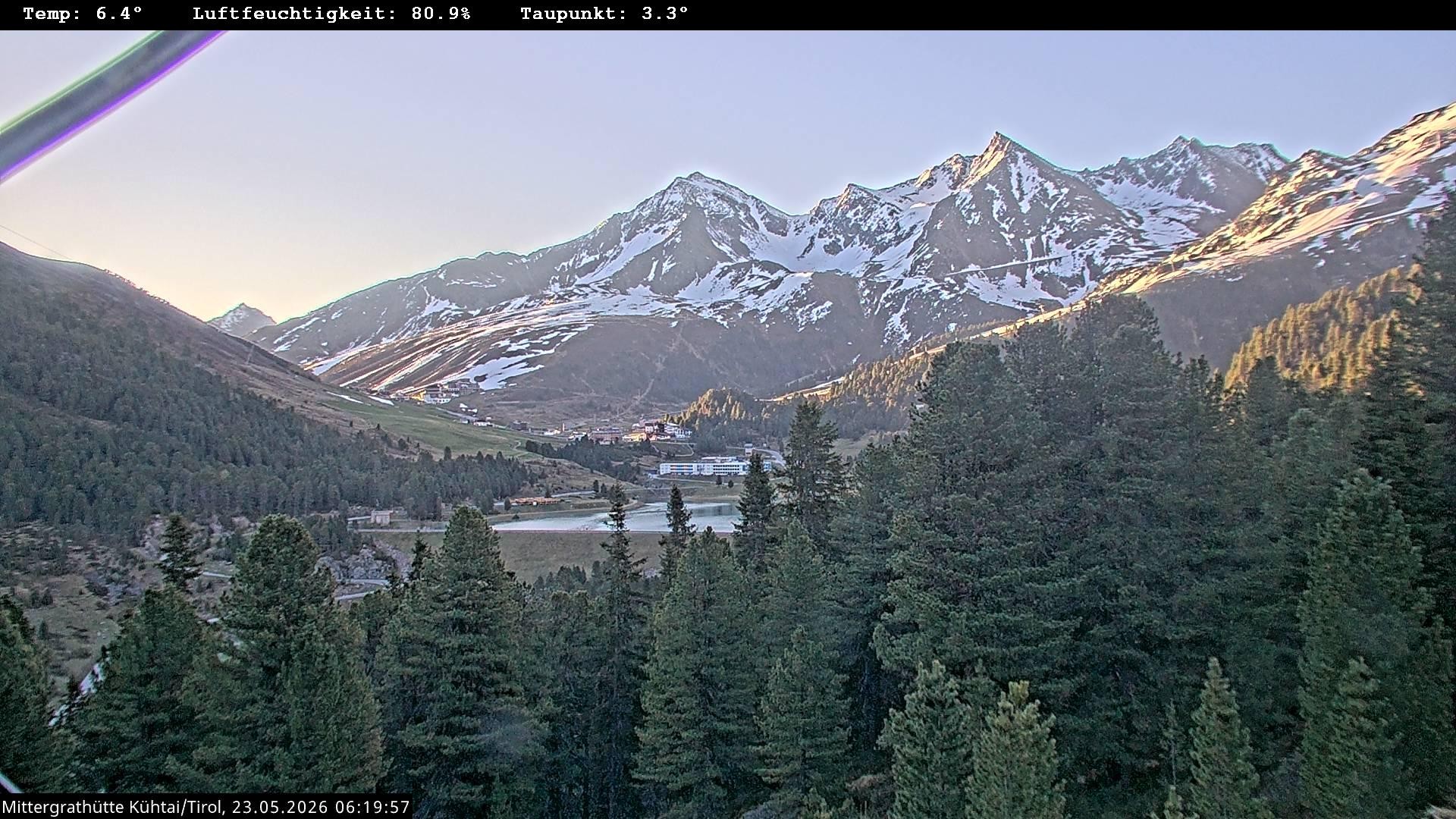 Archived image Webcam Mountain hut "Mittergrathütte", Tyrol