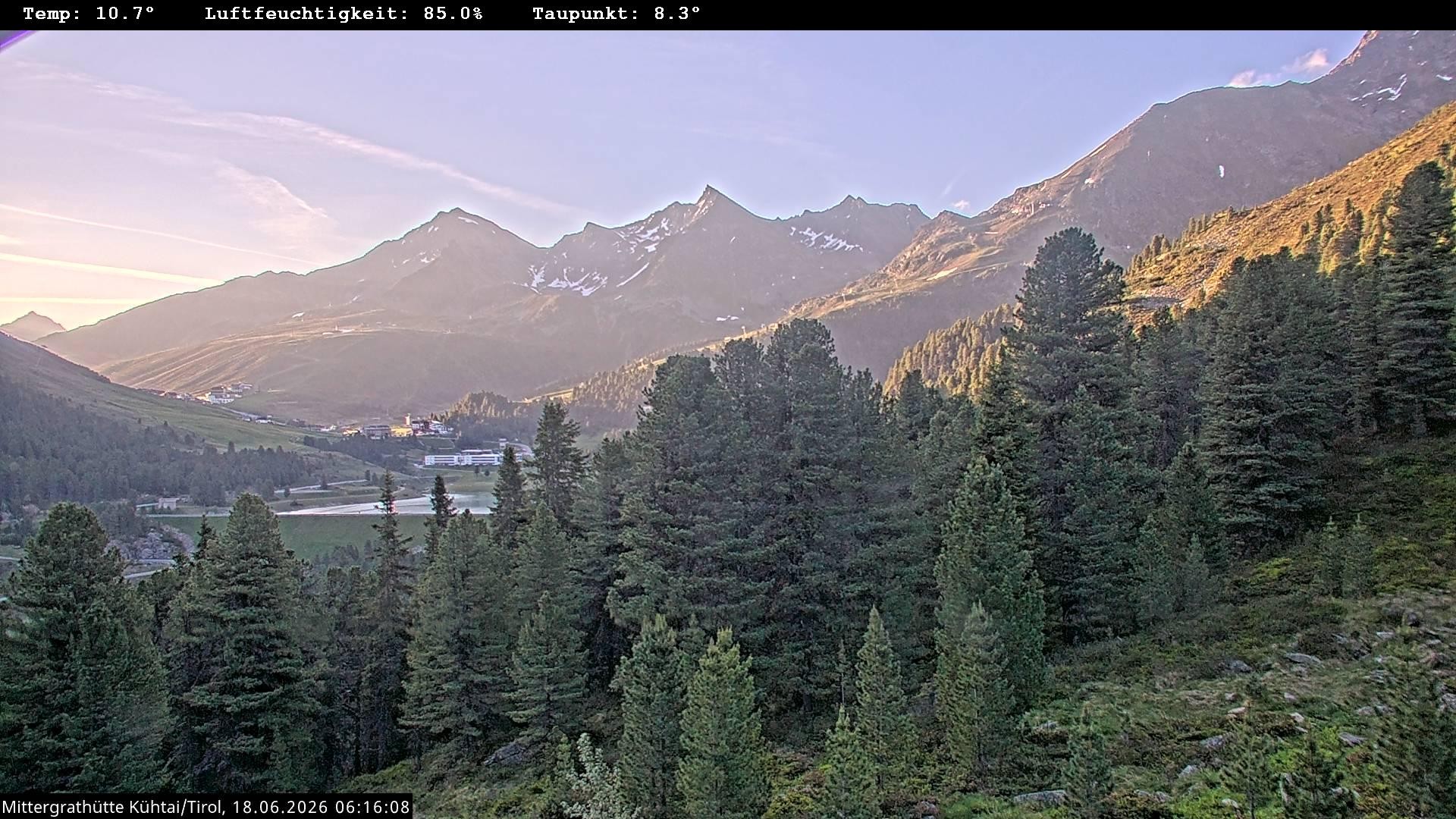 Archived image Webcam Mountain hut "Mittergrathütte", Tyrol