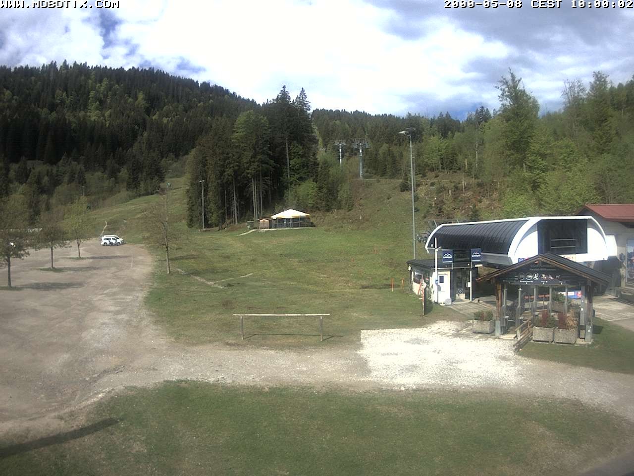 Archiv Foto Webcam Sessellift Stümpflingbahn - Talstation