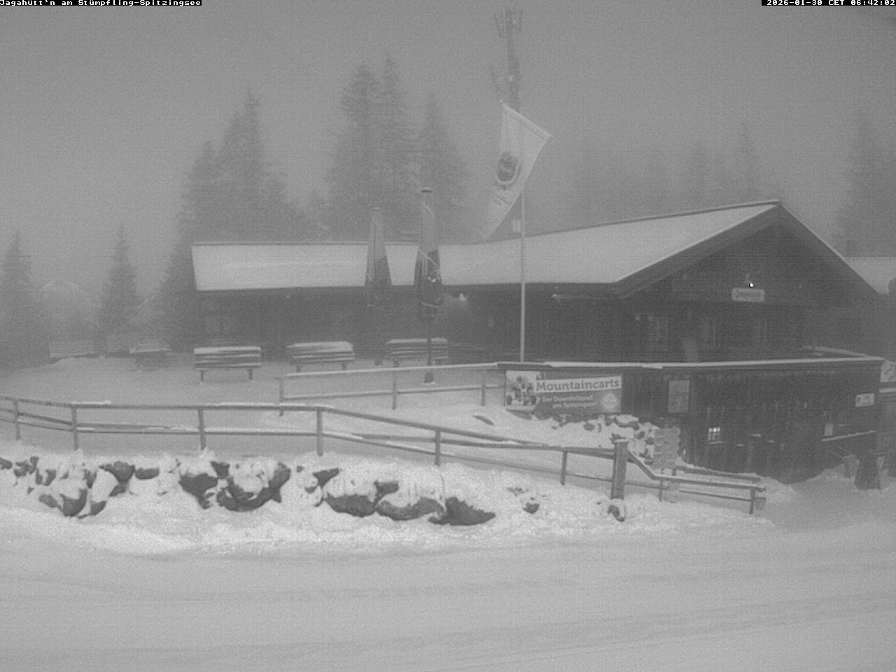 Archiv Foto Webcam Berghütte "Jagahüttn" auf dem Stümpfling