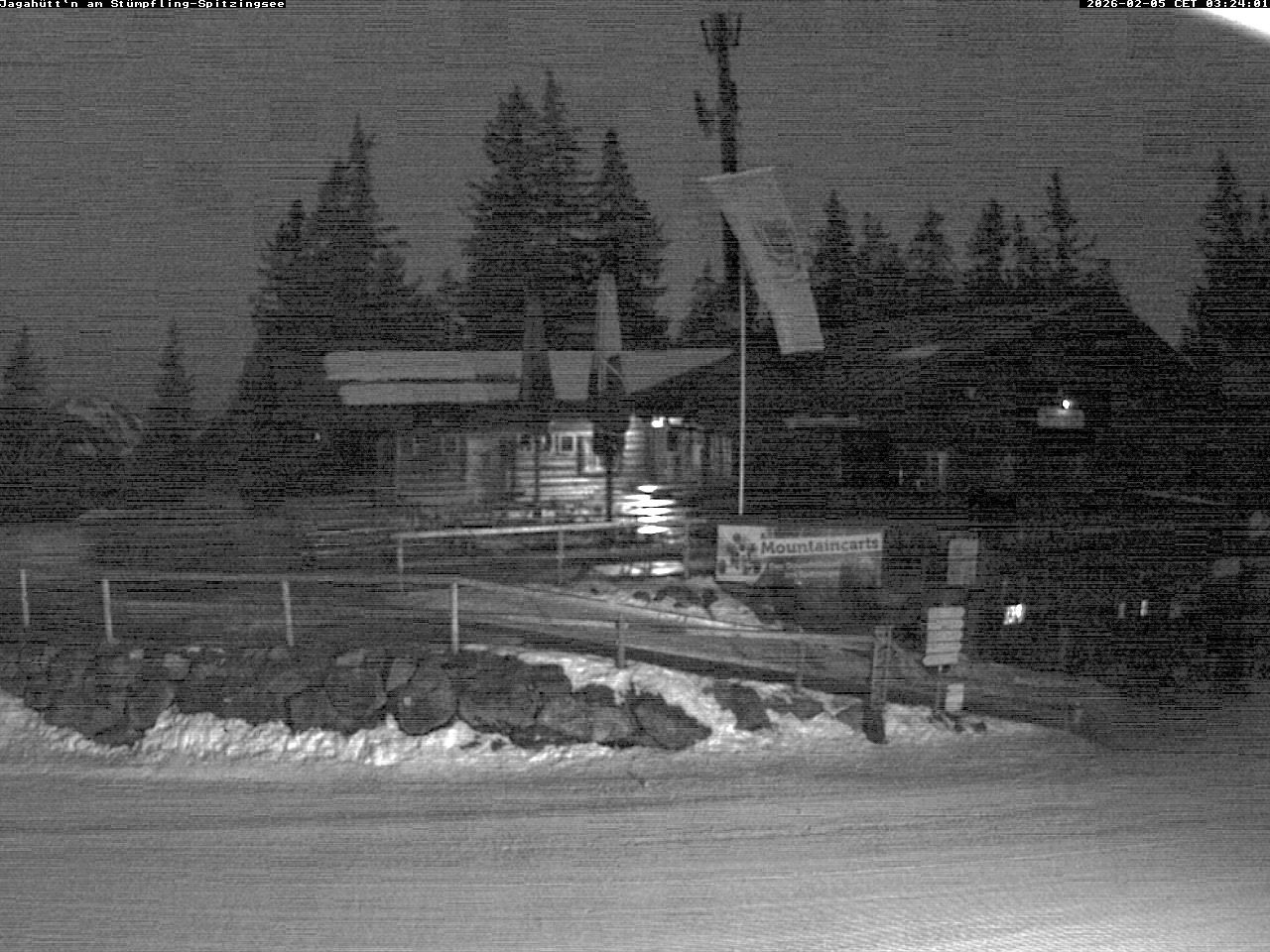 Archiv Foto Webcam Berghütte "Jagahüttn" auf dem Stümpfling