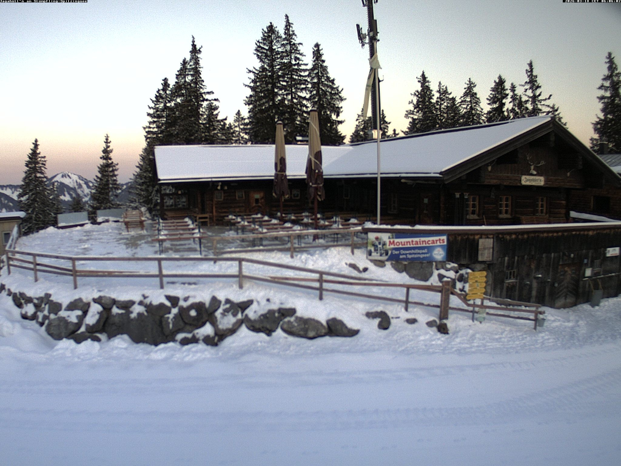Archiv Foto Webcam Berghütte "Jagahüttn" auf dem Stümpfling