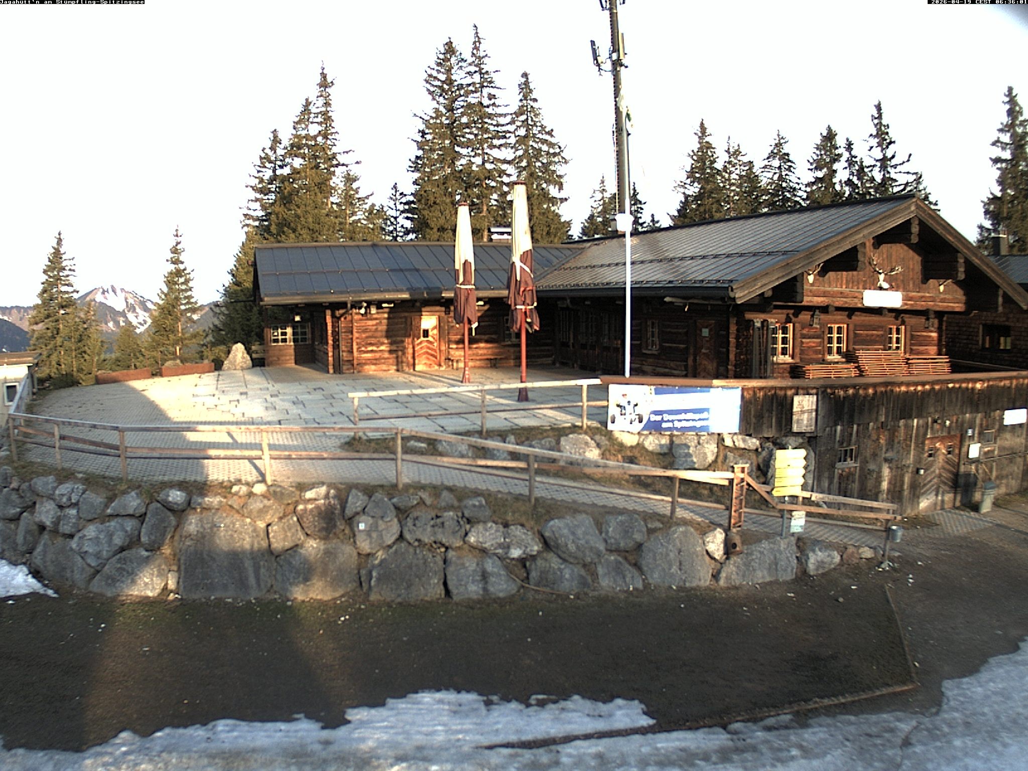 Archiv Foto Webcam Berghütte "Jagahüttn" auf dem Stümpfling