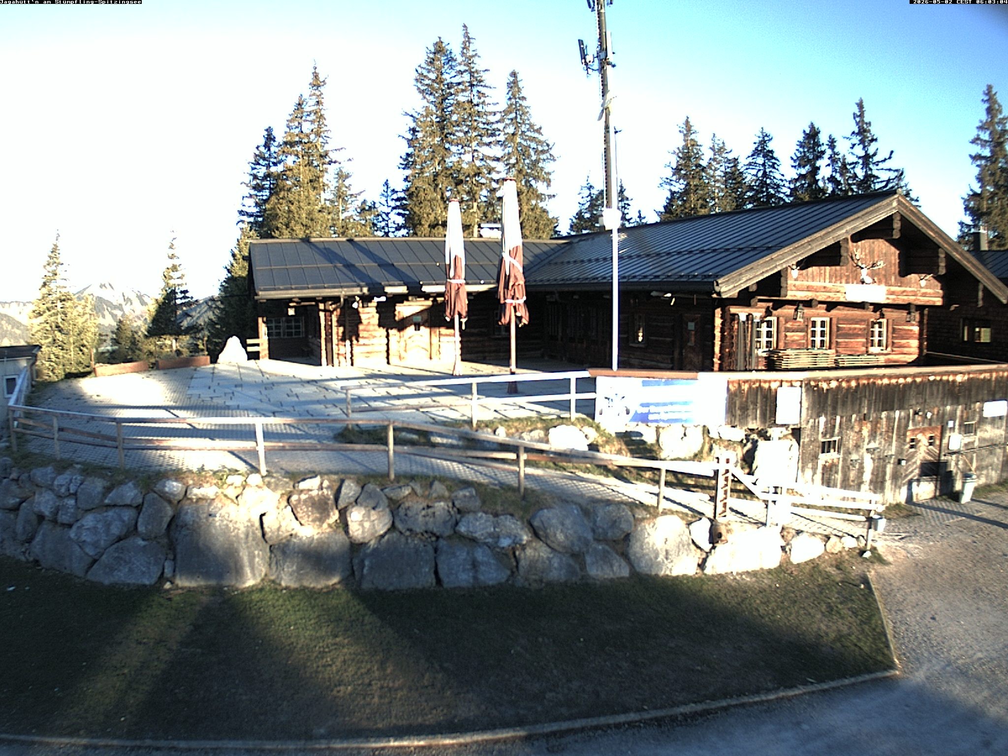 Archiv Foto Webcam Berghütte "Jagahüttn" auf dem Stümpfling