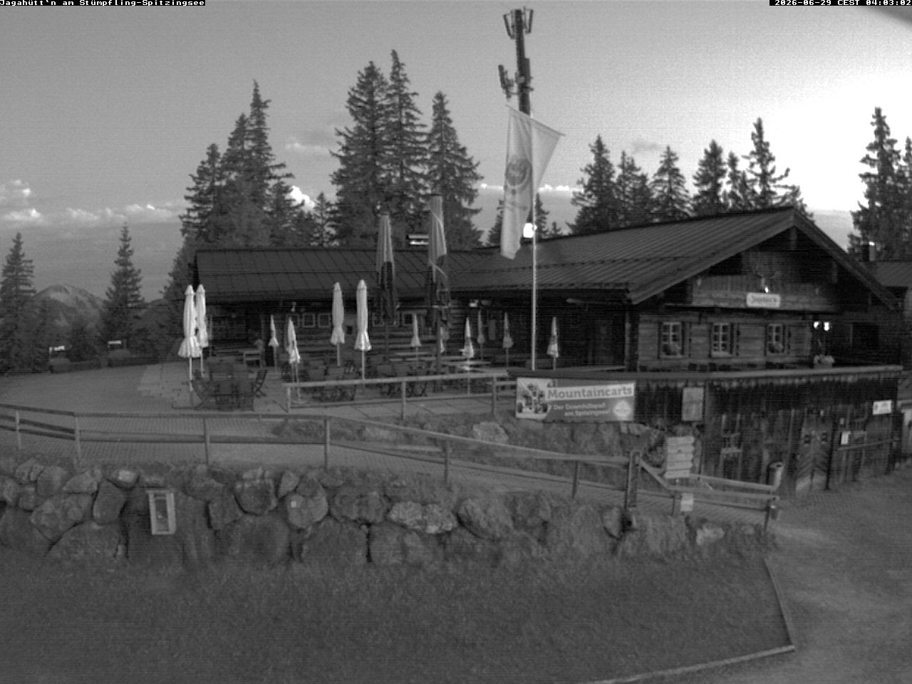 Archiv Foto Webcam Berghütte "Jagahüttn" auf dem Stümpfling