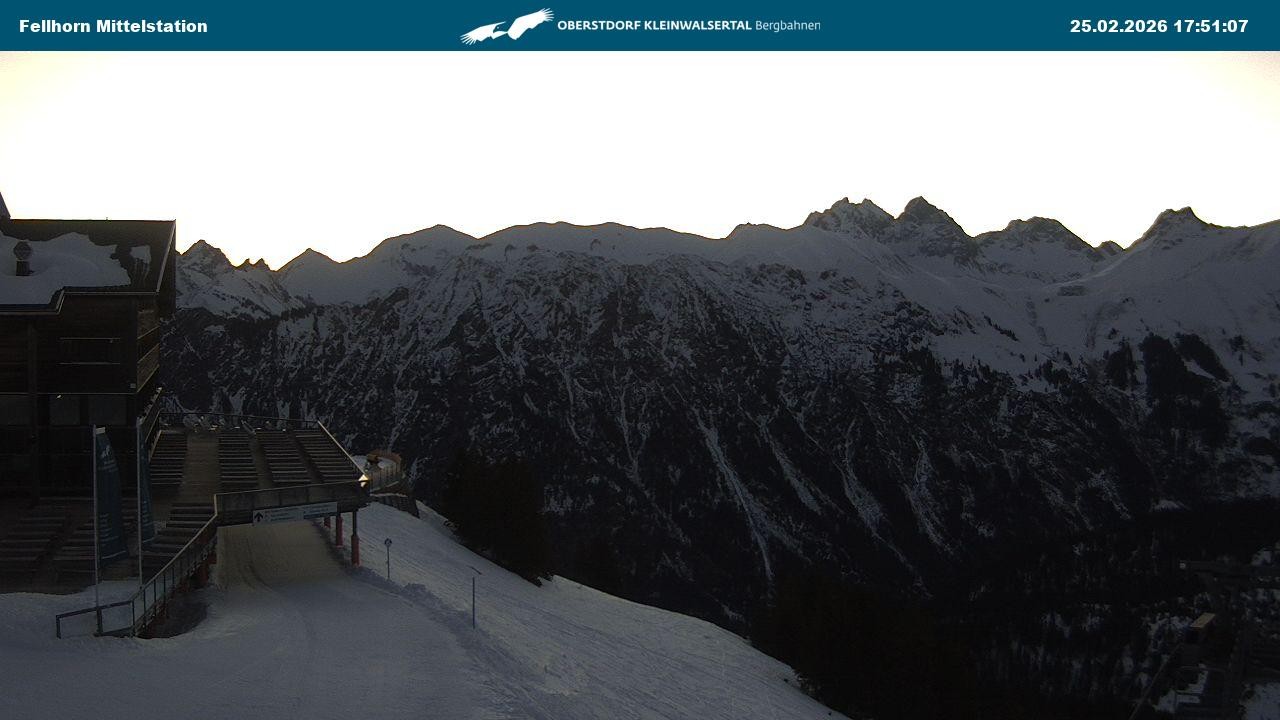 Archived image Webcam Mid-mountain station at Fellhorn