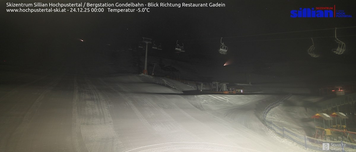 Archiv Foto Webcam Bergstation Gondelbahn in Sillian