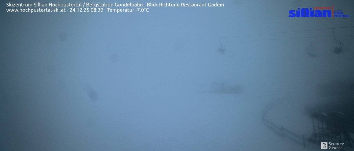 Archiv Foto Webcam Bergstation Gondelbahn in Sillian