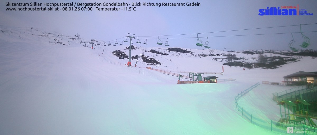 Archiv Foto Webcam Bergstation Gondelbahn in Sillian