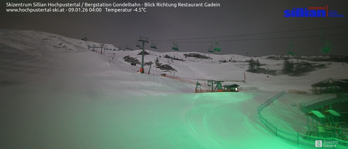 Archiv Foto Webcam Bergstation Gondelbahn in Sillian