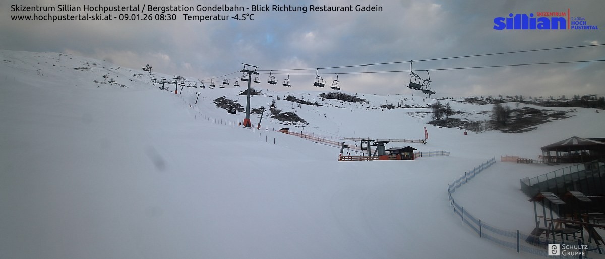 Archiv Foto Webcam Bergstation Gondelbahn in Sillian