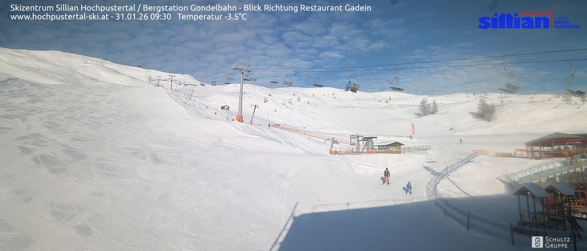 Archiv Foto Webcam Bergstation Gondelbahn in Sillian