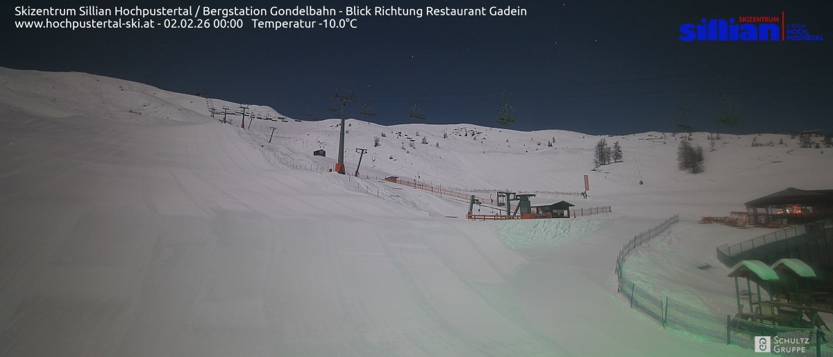 Archiv Foto Webcam Bergstation Gondelbahn in Sillian