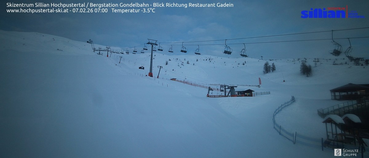 Archiv Foto Webcam Bergstation Gondelbahn in Sillian