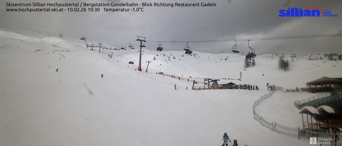 Archiv Foto Webcam Bergstation Gondelbahn in Sillian
