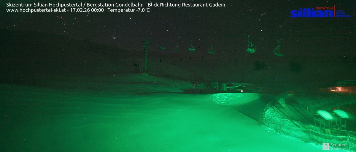 Archiv Foto Webcam Bergstation Gondelbahn in Sillian