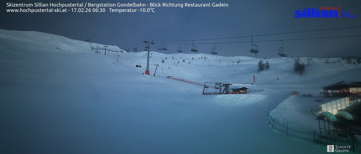 Archiv Foto Webcam Bergstation Gondelbahn in Sillian