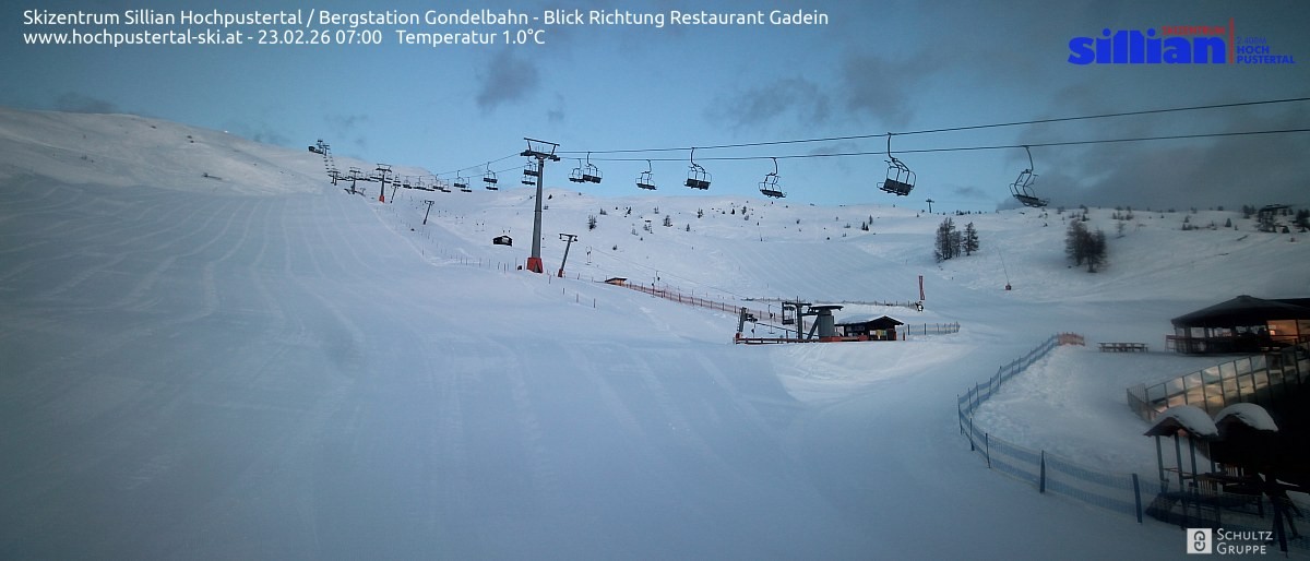 Archiv Foto Webcam Bergstation Gondelbahn in Sillian