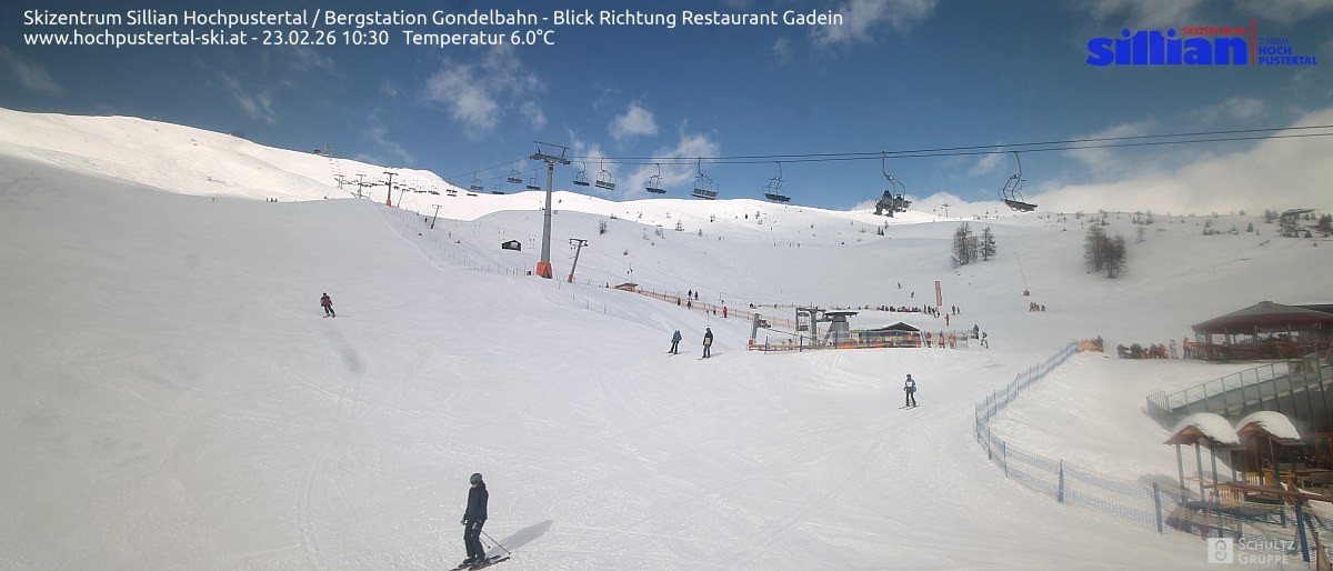 Archiv Foto Webcam Bergstation Gondelbahn in Sillian