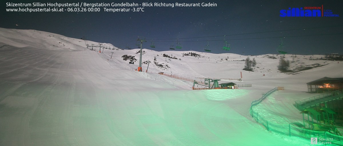 Archiv Foto Webcam Bergstation Gondelbahn in Sillian