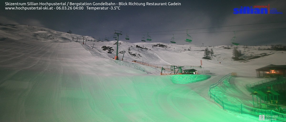 Archiv Foto Webcam Bergstation Gondelbahn in Sillian