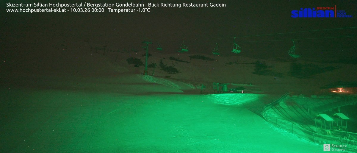 Archiv Foto Webcam Bergstation Gondelbahn in Sillian