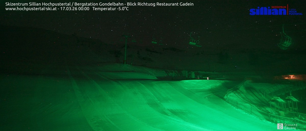 Archiv Foto Webcam Bergstation Gondelbahn in Sillian