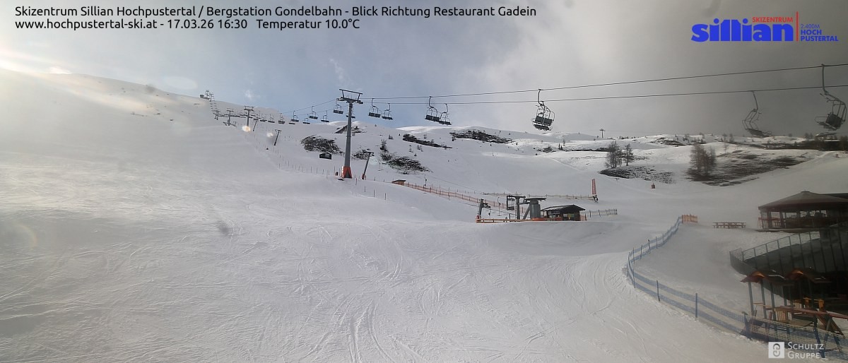 Archiv Foto Webcam Bergstation Gondelbahn in Sillian