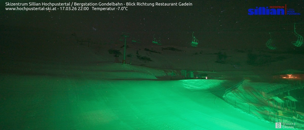 Archiv Foto Webcam Bergstation Gondelbahn in Sillian