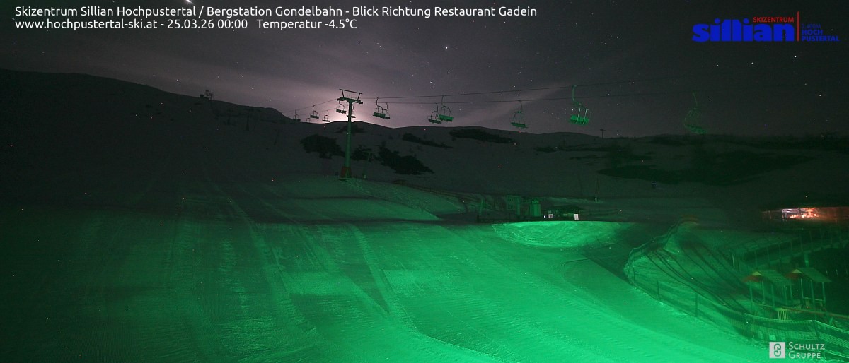 Archiv Foto Webcam Bergstation Gondelbahn in Sillian