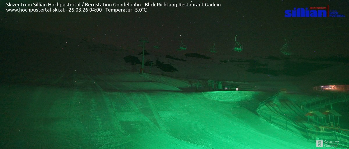 Archiv Foto Webcam Bergstation Gondelbahn in Sillian