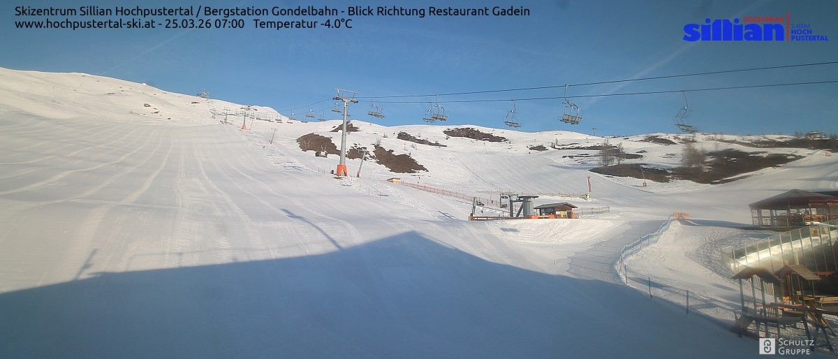 Archiv Foto Webcam Bergstation Gondelbahn in Sillian