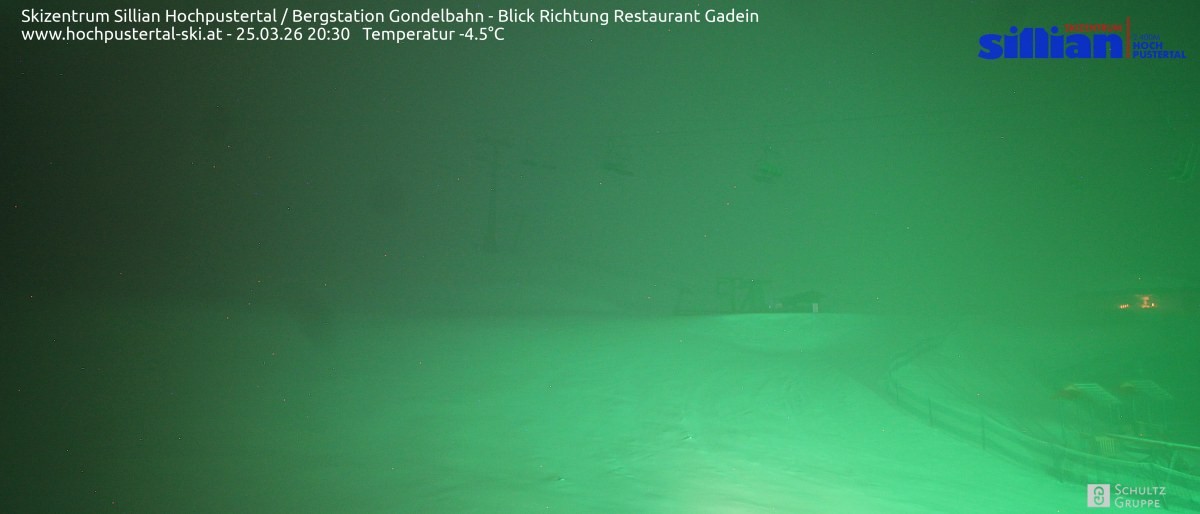 Archiv Foto Webcam Bergstation Gondelbahn in Sillian