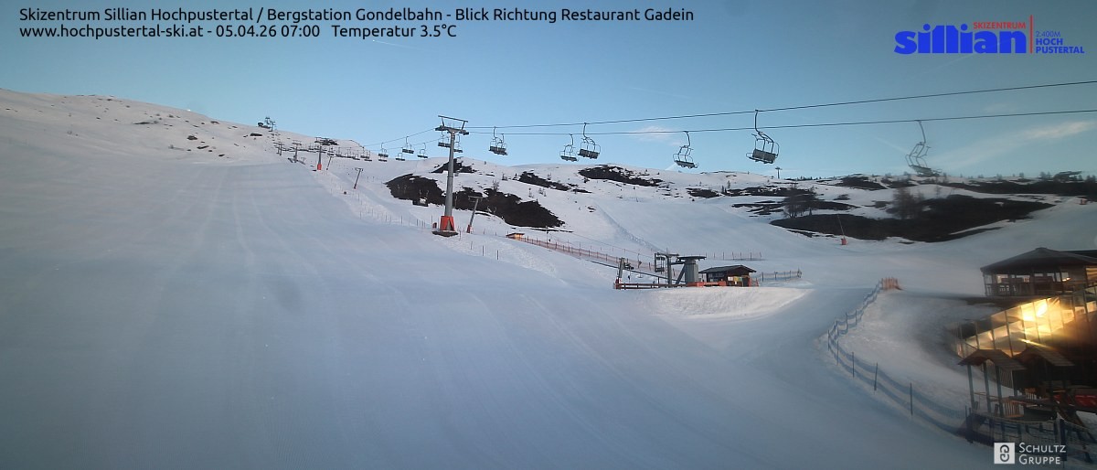 Archiv Foto Webcam Bergstation Gondelbahn in Sillian