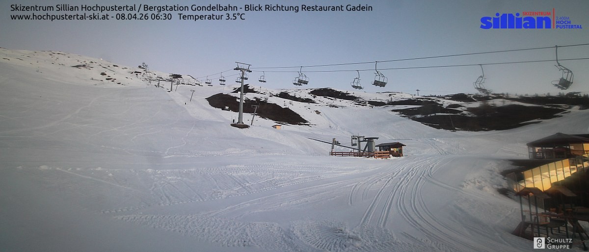 Archiv Foto Webcam Bergstation Gondelbahn in Sillian