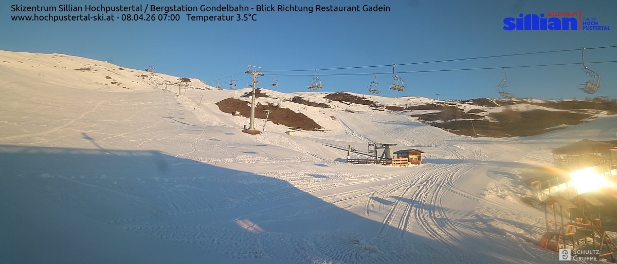 Archiv Foto Webcam Bergstation Gondelbahn in Sillian