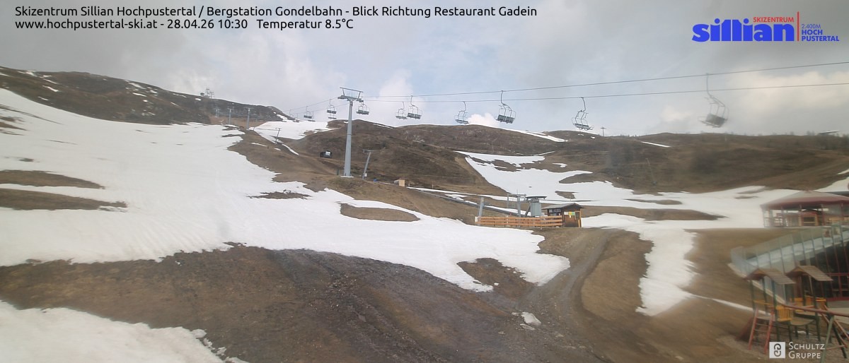 Archiv Foto Webcam Bergstation Gondelbahn in Sillian
