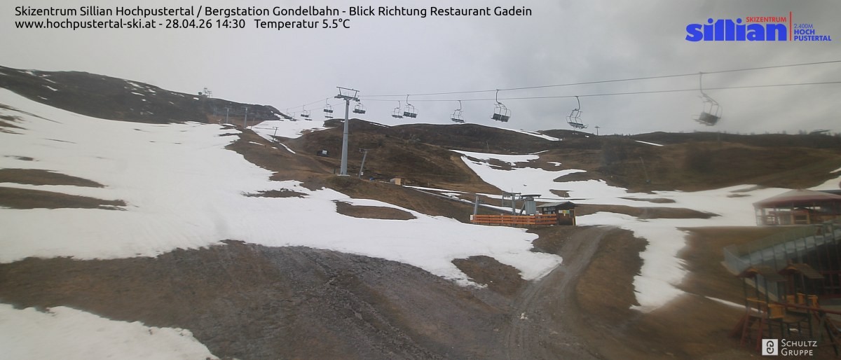 Archiv Foto Webcam Bergstation Gondelbahn in Sillian