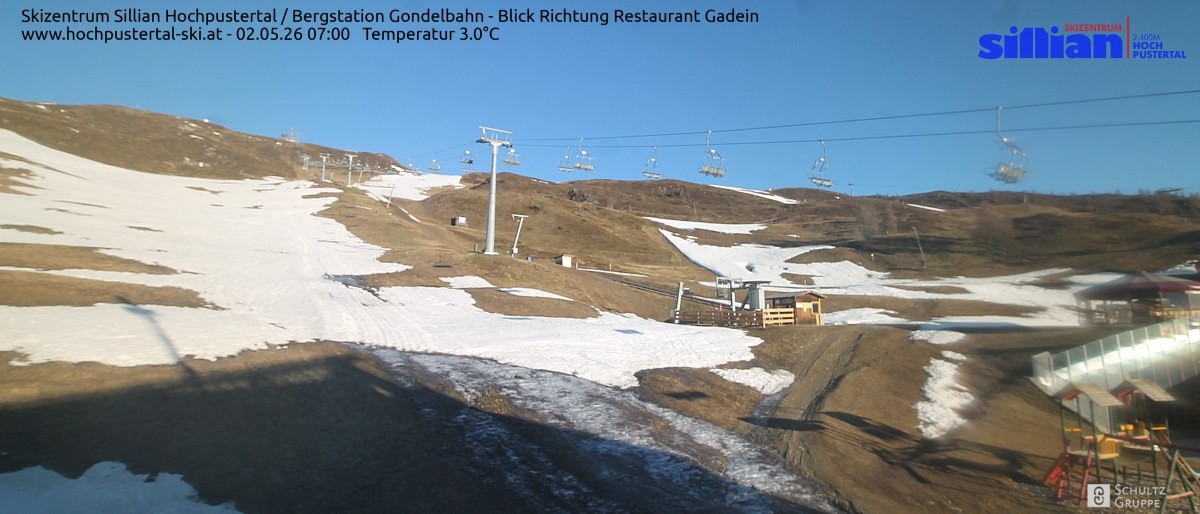 Archiv Foto Webcam Bergstation Gondelbahn in Sillian