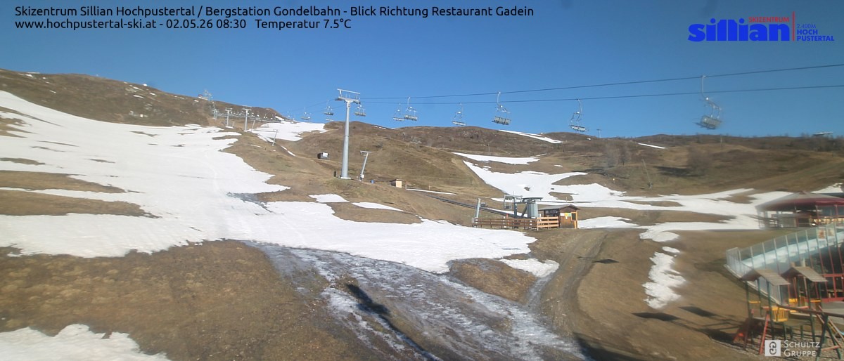 Archiv Foto Webcam Bergstation Gondelbahn in Sillian