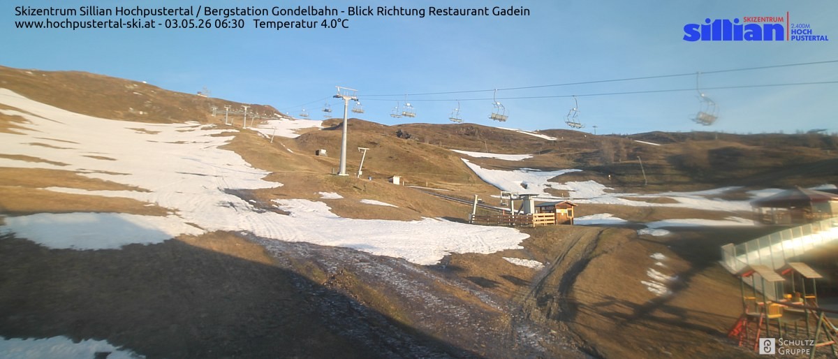 Archiv Foto Webcam Bergstation Gondelbahn in Sillian