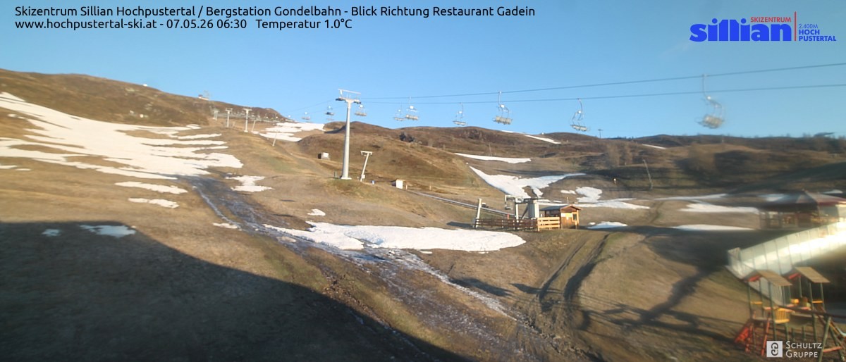 Archiv Foto Webcam Bergstation Gondelbahn in Sillian