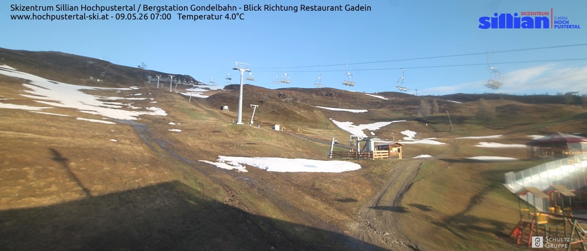 Archiv Foto Webcam Bergstation Gondelbahn in Sillian