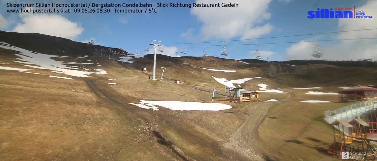 Archiv Foto Webcam Bergstation Gondelbahn in Sillian