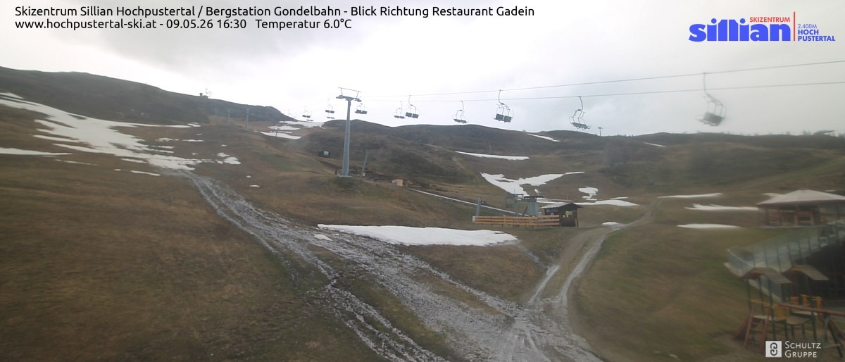 Archiv Foto Webcam Bergstation Gondelbahn in Sillian