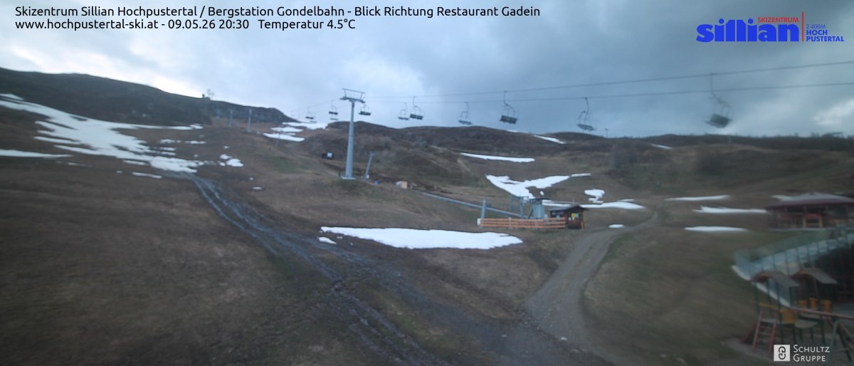 Archiv Foto Webcam Bergstation Gondelbahn in Sillian