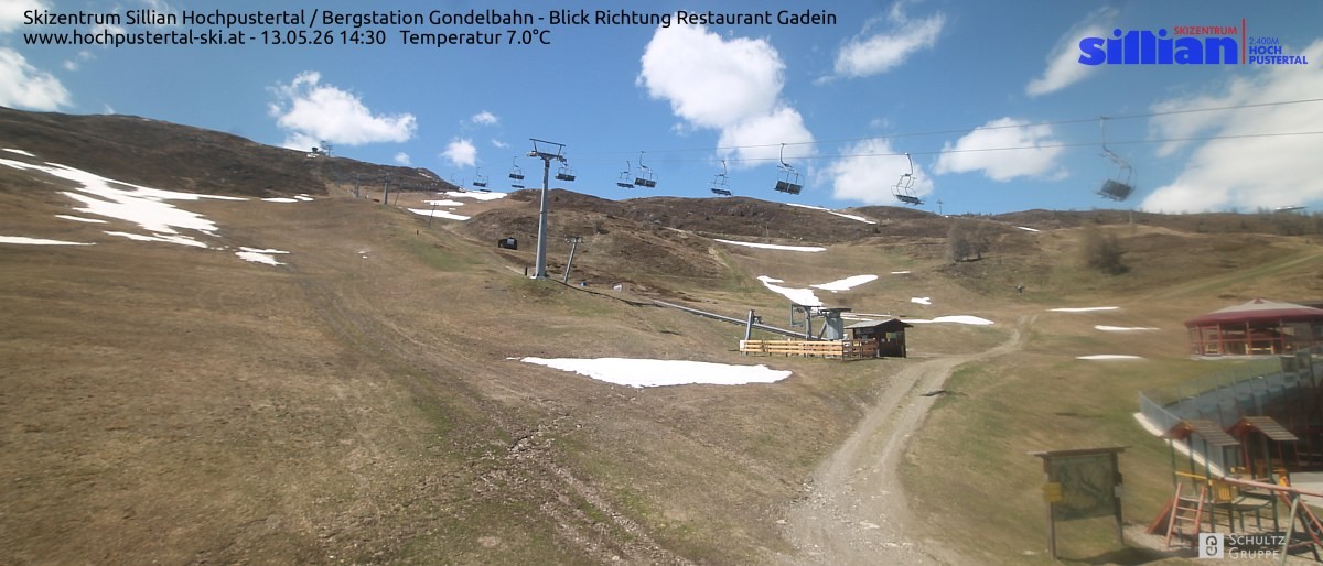 Archiv Foto Webcam Bergstation Gondelbahn in Sillian