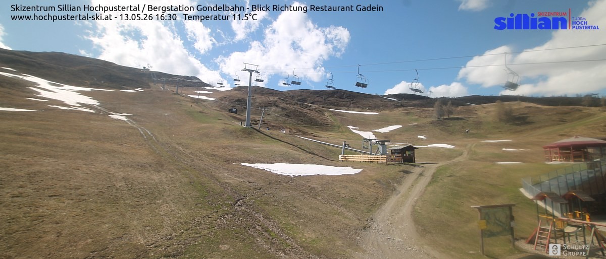 Archiv Foto Webcam Bergstation Gondelbahn in Sillian