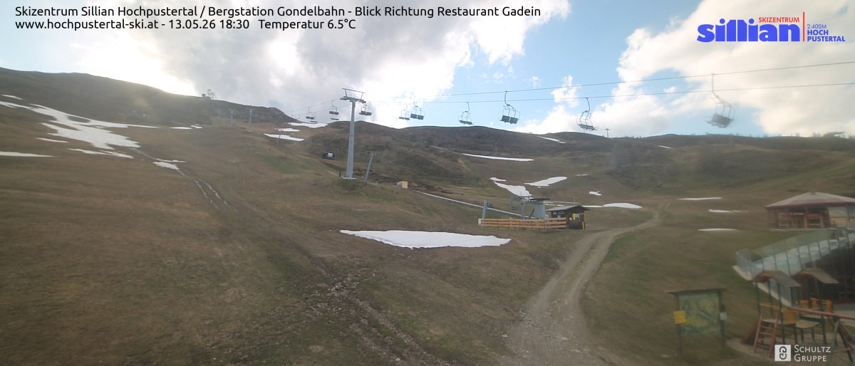 Archiv Foto Webcam Bergstation Gondelbahn in Sillian