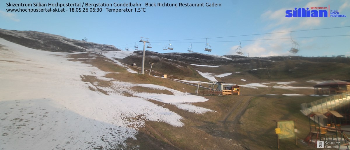 Archiv Foto Webcam Bergstation Gondelbahn in Sillian
